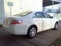 Super White - Camry CE Photo No. 16