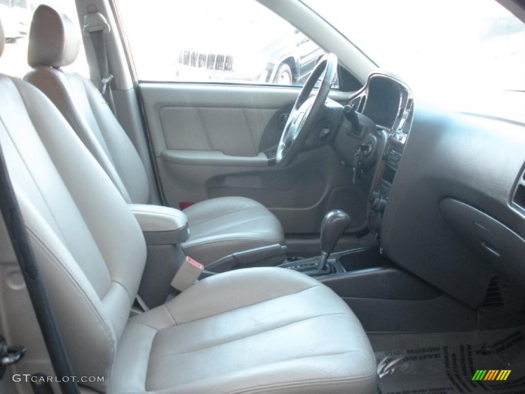 2006 Elantra Limited Sedan - Champagne Beige / Beige photo #11