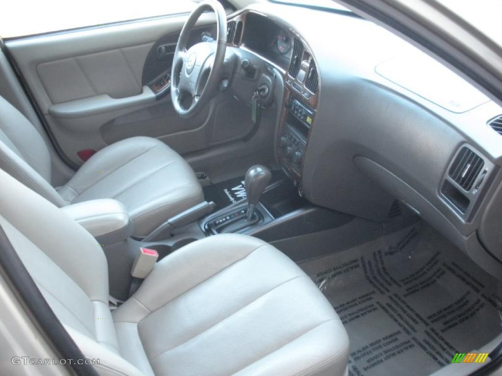 2006 Elantra Limited Sedan - Champagne Beige / Beige photo #13
