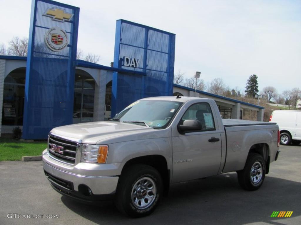 2008 Sierra 1500 Regular Cab 4x4 - Silver Birch Metallic / Dark Titanium photo #1