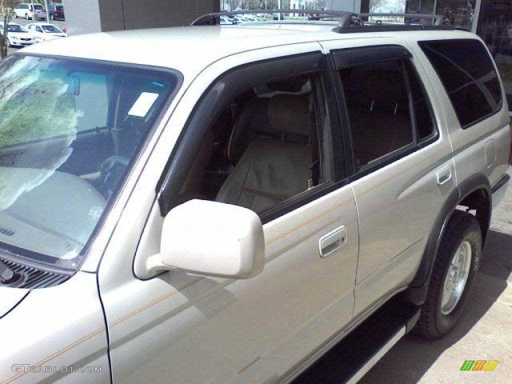 1999 4Runner SR5 - Natural White / Oak photo #20