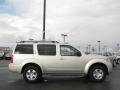 Silver Lightning - Pathfinder S 4x4 Photo No. 10