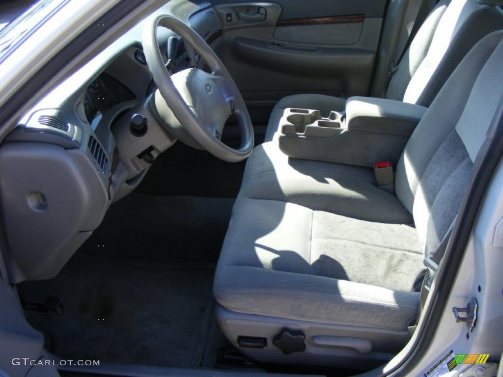 2004 Impala  - White / Medium Gray photo #9