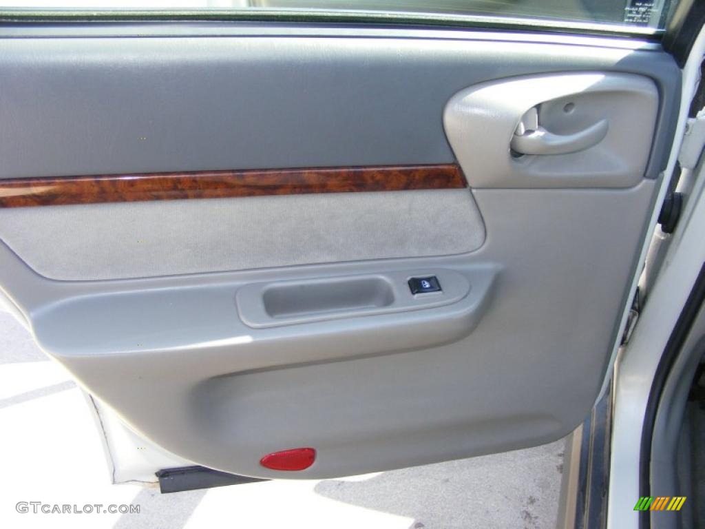 2004 Impala  - White / Medium Gray photo #12