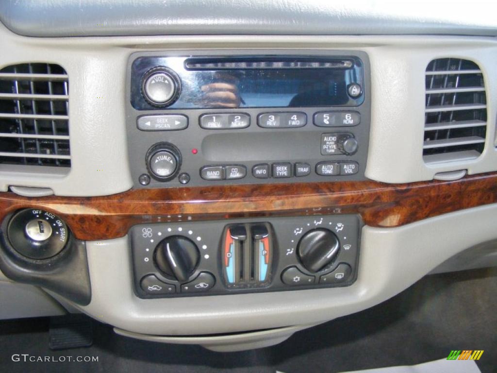 2004 Impala  - White / Medium Gray photo #13
