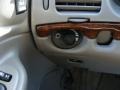 2004 White Chevrolet Impala   photo #17