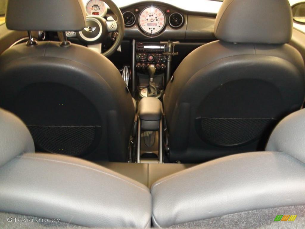 2006 Cooper S Hardtop - Pepper White / Space Gray/Panther Black photo #30