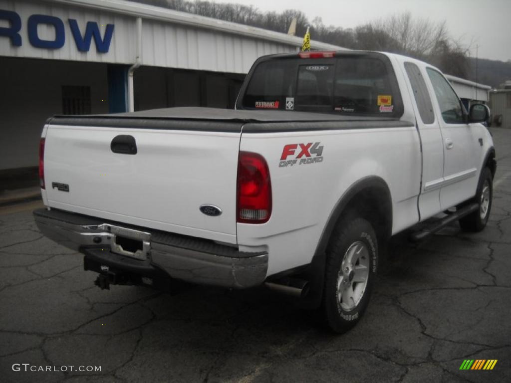 2002 F150 FX4 SuperCab 4x4 - Oxford White / Medium Graphite photo #2