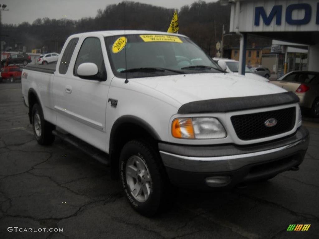 2002 F150 FX4 SuperCab 4x4 - Oxford White / Medium Graphite photo #19