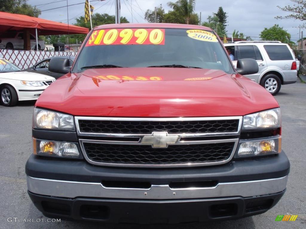 2006 Silverado 1500 LS Extended Cab - Victory Red / Dark Charcoal photo #2