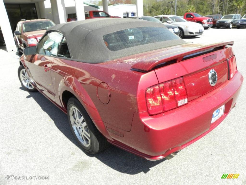 2006 Mustang GT Premium Convertible - Redfire Metallic / Dark Charcoal photo #13