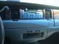 1998 Vibrant White Lincoln Town Car Executive  photo #13