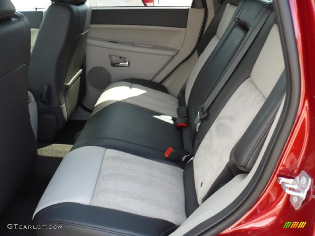 2010 Grand Cherokee Limited 4x4 - Inferno Red Crystal Pearl / Dark Slate Gray/Light Graystone photo #7