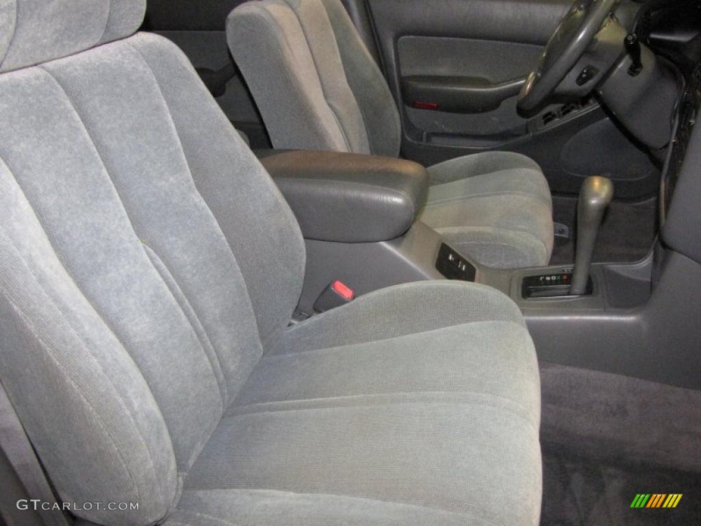 1992 Camry LE V6 Wagon - Silvermist Metallic / Gray photo #11
