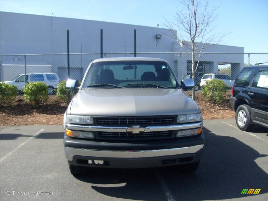 2002 Silverado 1500 LS Extended Cab 4x4 - Light Pewter Metallic / Medium Gray photo #3