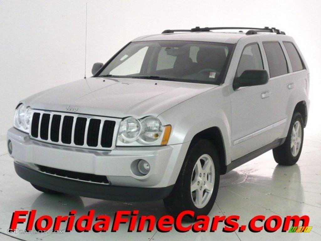 2005 Grand Cherokee Laredo - Bright Silver Metallic / Medium Slate Gray photo #1