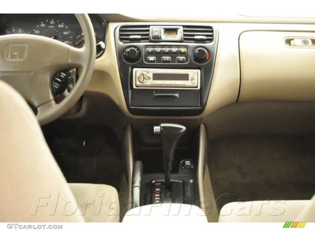 1999 Accord LX Sedan - Dark Emerald Pearl / Ivory photo #15