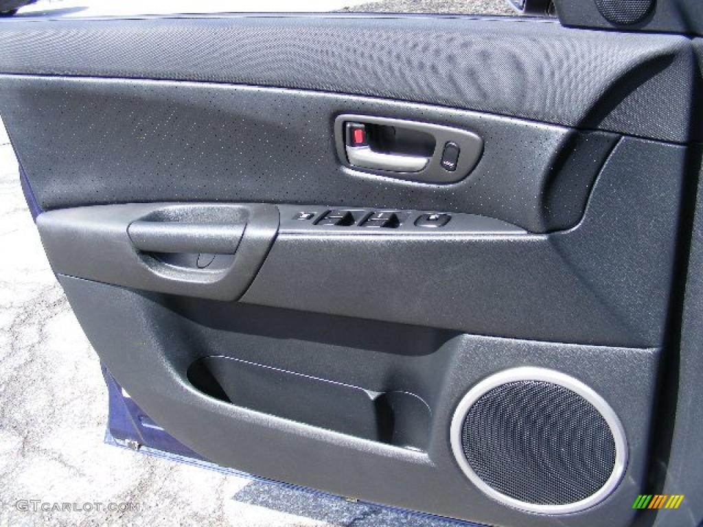 2005 MAZDA3 s Hatchback - Strato Blue Mica / Black photo #24