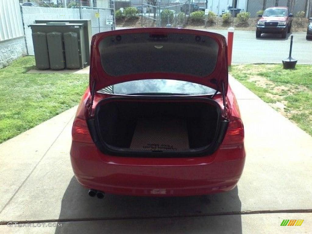 2006 3 Series 325i Sedan - Electric Red / Black photo #15