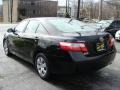 Black - Camry LE Photo No. 5
