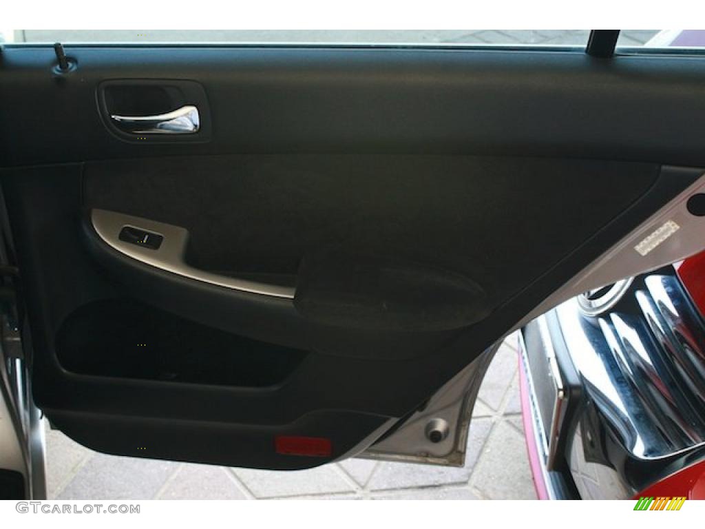 2003 Accord EX Sedan - Satin Silver Metallic / Black photo #25
