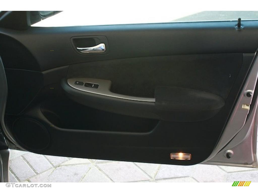 2003 Accord EX Sedan - Satin Silver Metallic / Black photo #29