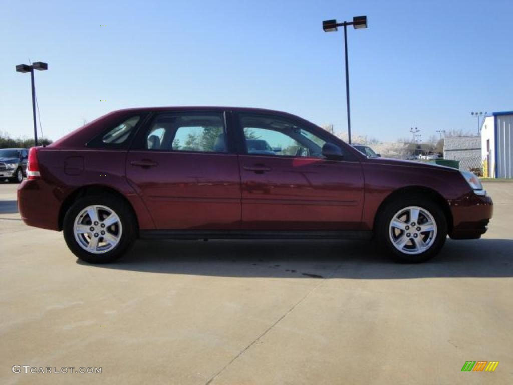 2004 Malibu Maxx LS Wagon - Sport Red Metallic / Neutral photo #2