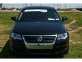 Deep Black - Passat Turbo Sedan Photo No. 10