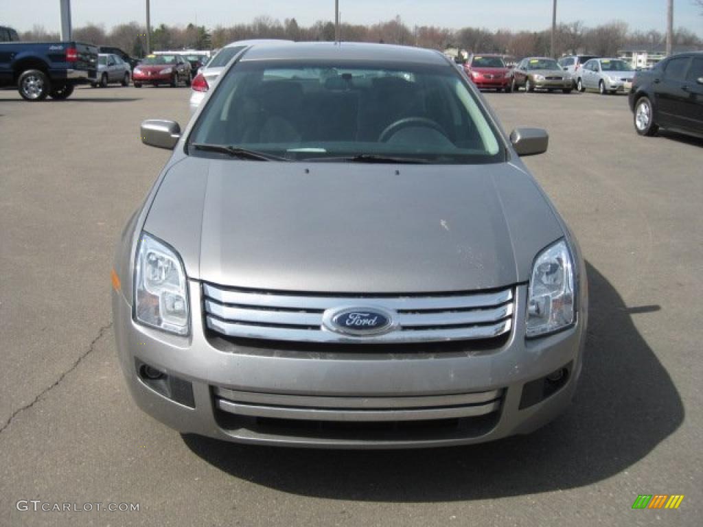 2008 Fusion SE - Vapor Silver Metallic / Charcoal Black photo #5