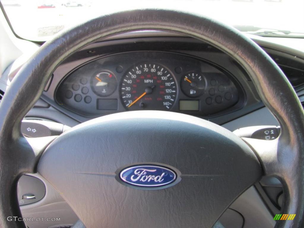 2003 Focus LX Sedan - Cloud 9 White / Medium Graphite photo #16