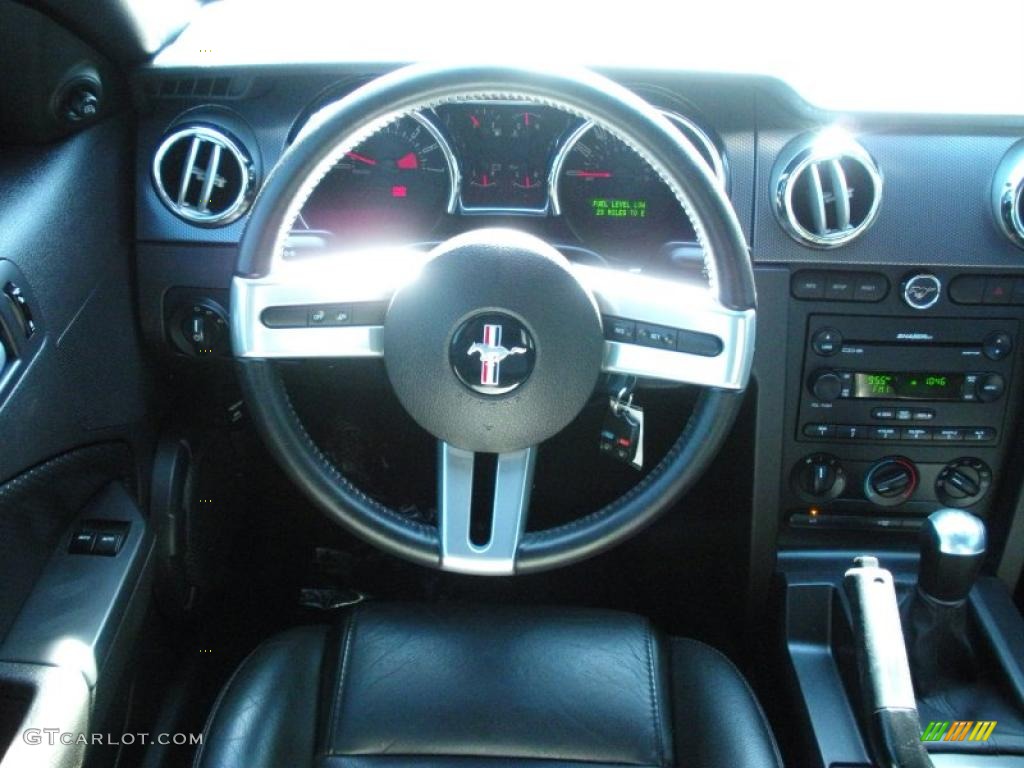 2007 Mustang V6 Premium Coupe - Tungsten Grey Metallic / Dark Charcoal photo #18
