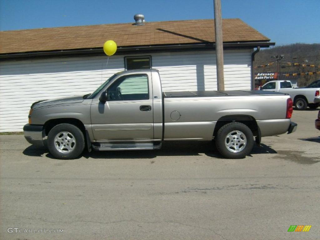 2003 Silverado 1500 LS Regular Cab - Light Pewter Metallic / Dark Charcoal photo #2