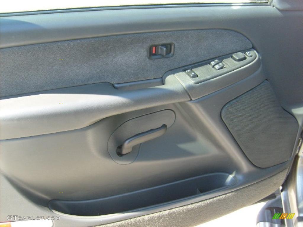 2003 Silverado 1500 LS Regular Cab - Light Pewter Metallic / Dark Charcoal photo #12