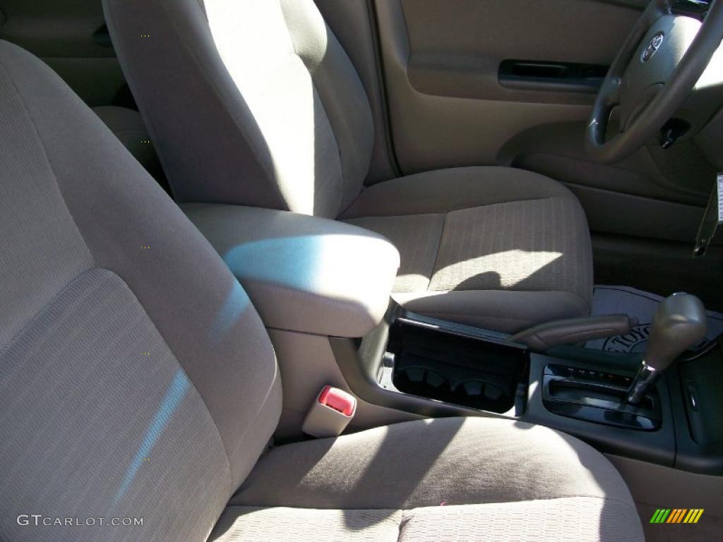 2005 Camry LE - Beige / Taupe photo #6