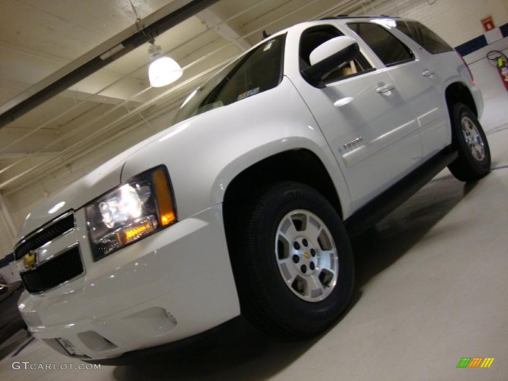 2007 Tahoe LT 4x4 - Summit White / Light Cashmere/Ebony photo #1