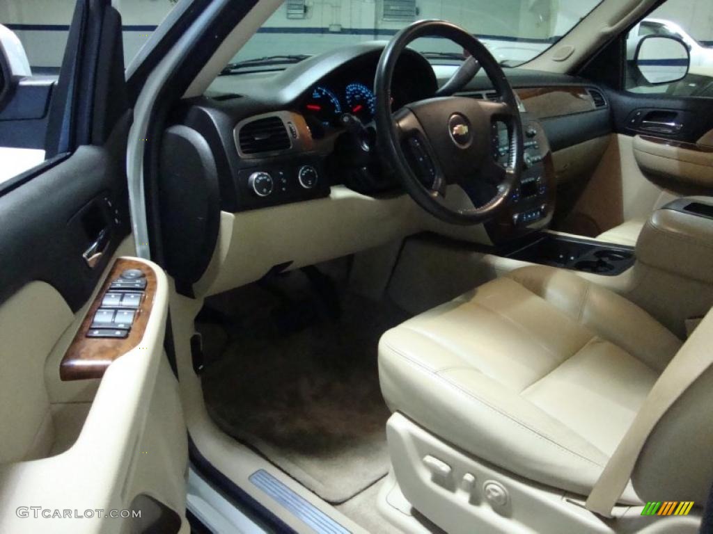 2007 Tahoe LT 4x4 - Summit White / Light Cashmere/Ebony photo #12