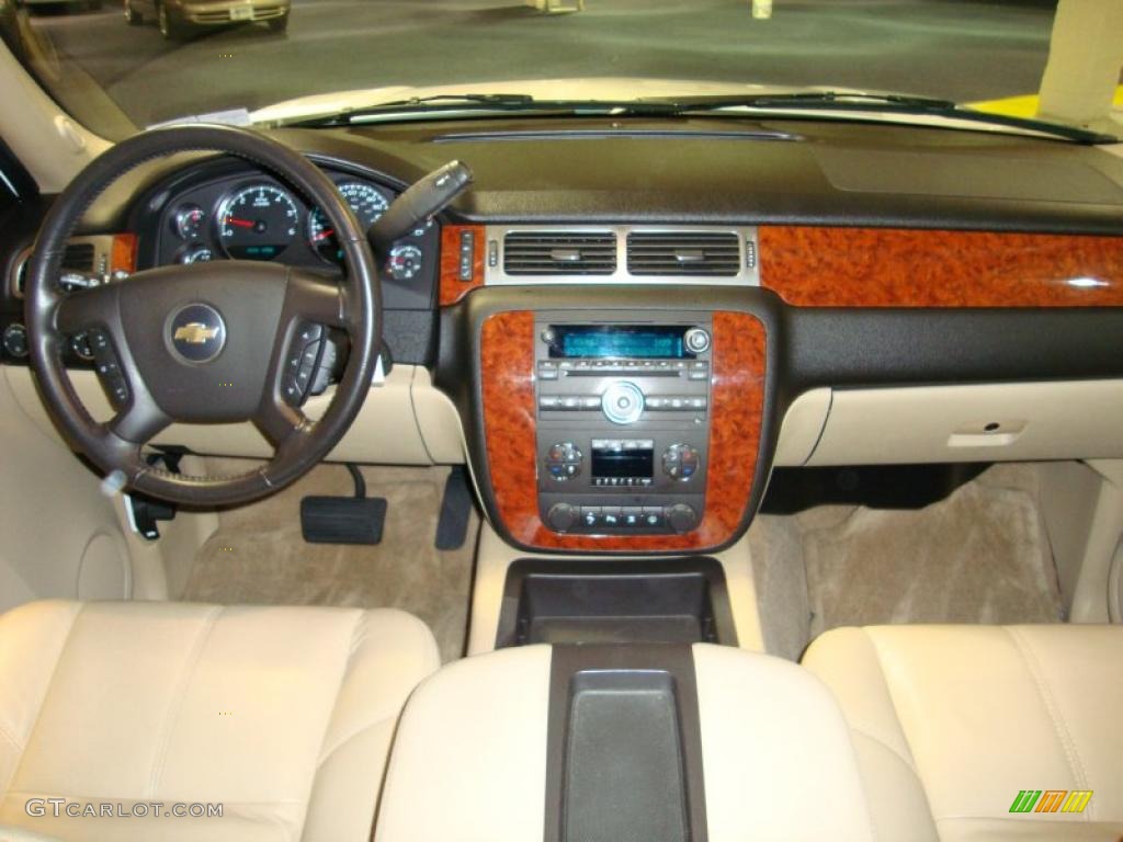 2007 Tahoe LT 4x4 - Summit White / Light Cashmere/Ebony photo #23