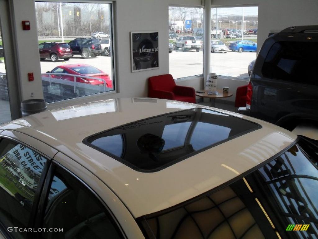 1999 Avalon XLS - White Diamond Pearl / Ivory photo #14