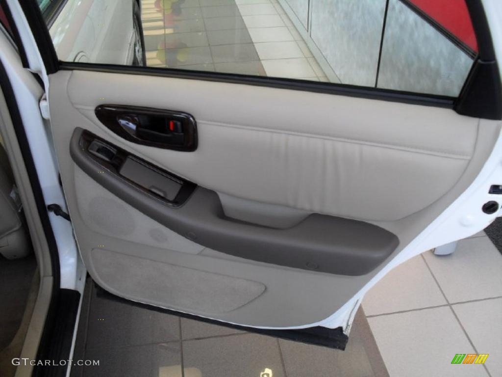 1999 Avalon XLS - White Diamond Pearl / Ivory photo #22