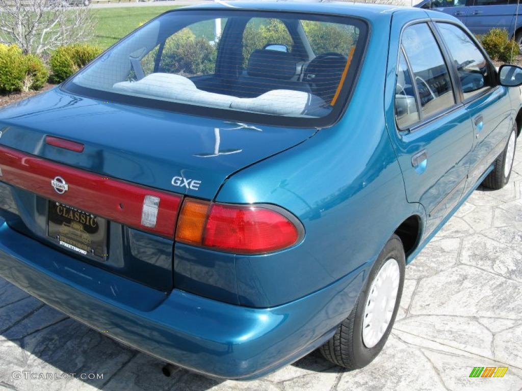 1997 Sentra GXE - Vivid Teal Pearl Metallic / Light Gray photo #8