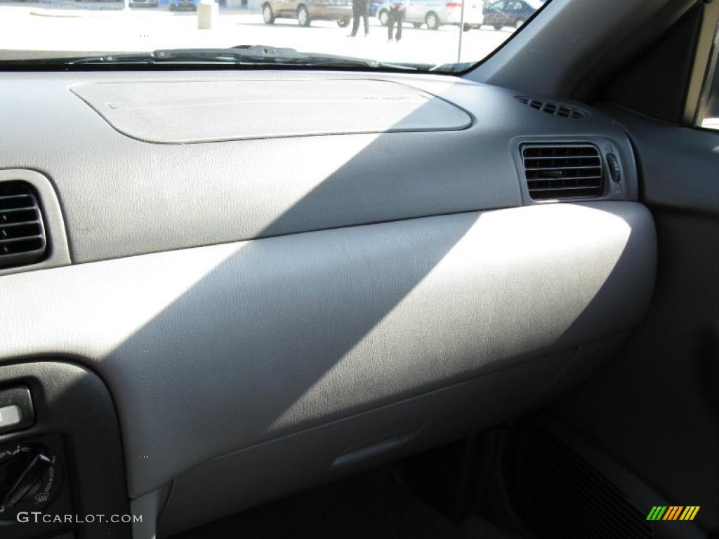 1997 Sentra GXE - Vivid Teal Pearl Metallic / Light Gray photo #19