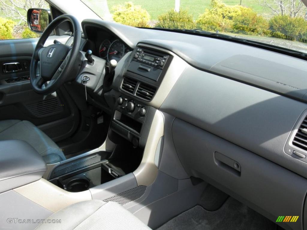 2007 Pilot LX 4WD - Nimbus Gray Metallic / Gray photo #24