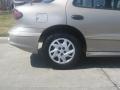 Light Taupe Metallic - Sunfire SE Sedan Photo No. 8