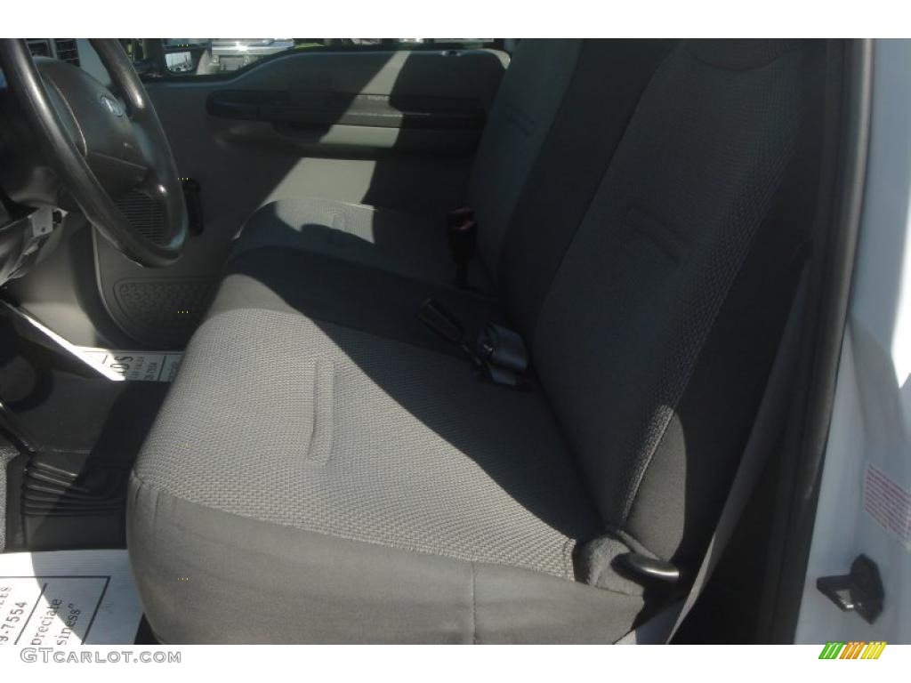 2004 F250 Super Duty XL Regular Cab 4x4 - Oxford White / Medium Flint photo #20