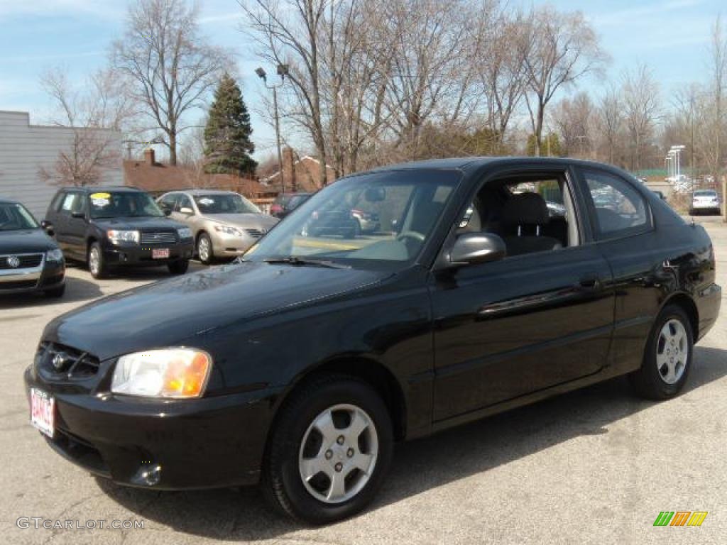 2001 Accent L Coupe - Ebony Black / Gray photo #1