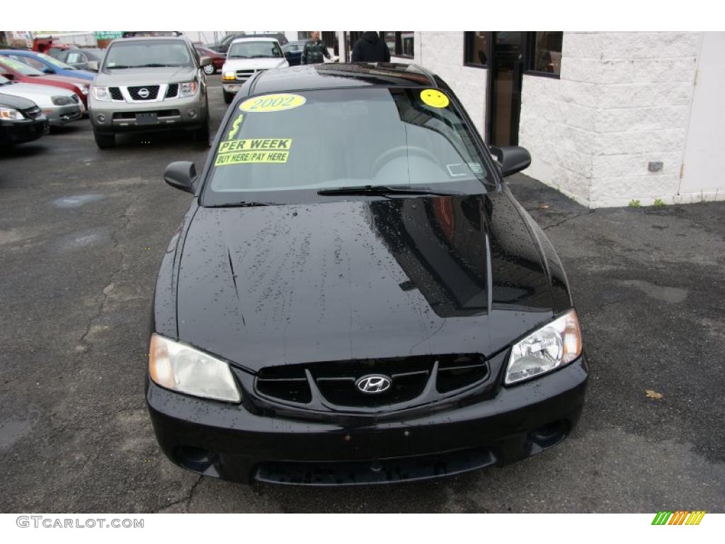 2002 Accent GS Coupe - Ebony Black / Gray photo #2