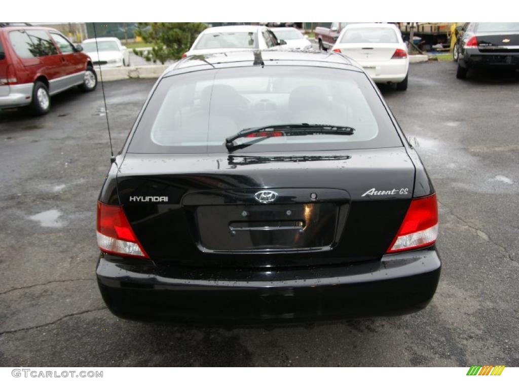 2002 Accent GS Coupe - Ebony Black / Gray photo #5
