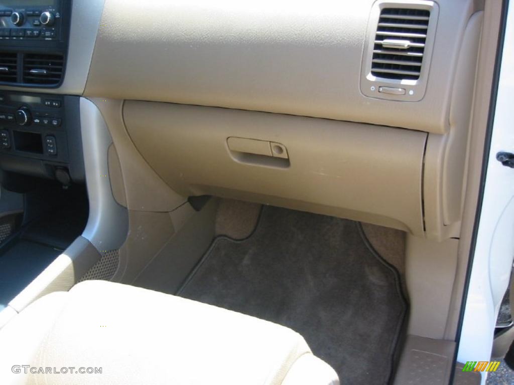 2007 Pilot EX-L - Taffeta White / Saddle photo #17