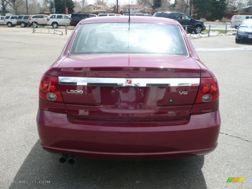 2005 L Series L300 Sedan - Berry Red / Grey photo #5