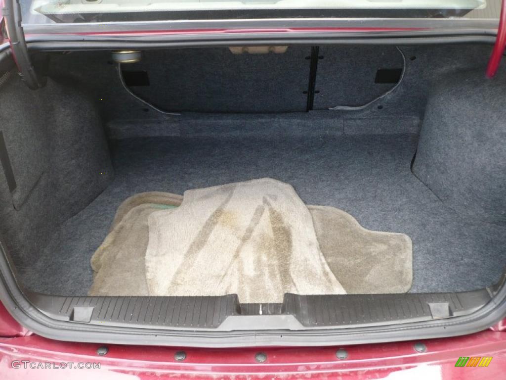 2005 L Series L300 Sedan - Berry Red / Grey photo #10